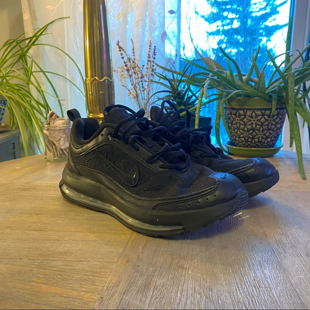 black nike air max sneakers